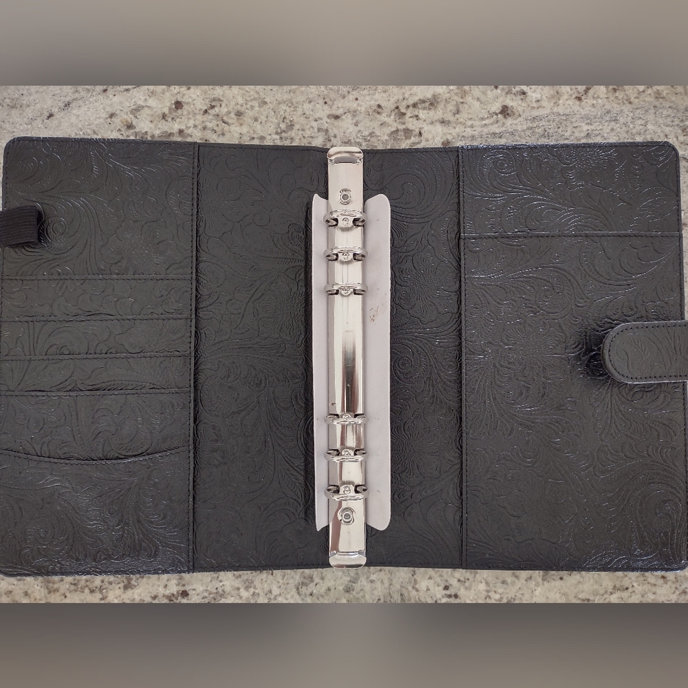 Embossed A5 Binders with Key Chain - Picture 5 of 15